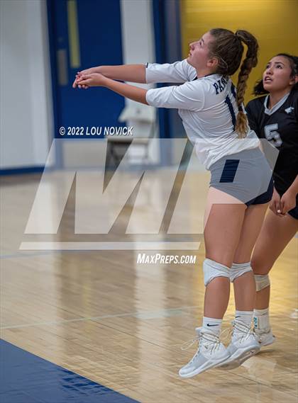 Thumbnail 2 in Piedra Vista vs Santa Fe (Tournament of Champions) photogallery.