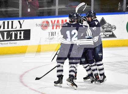 Thumbnail 3 in Regis Jesuit vs. Valor Christian (CHSAA 5A Semifinal Playoff) photogallery.