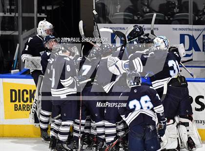 Thumbnail 2 in Regis Jesuit vs. Valor Christian (CHSAA 5A Semifinal Playoff) photogallery.