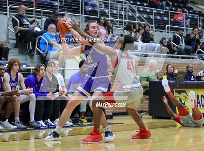 Thumbnail 3 in Carter vs. Community (UIL 4A Bi-District Playoff) photogallery.