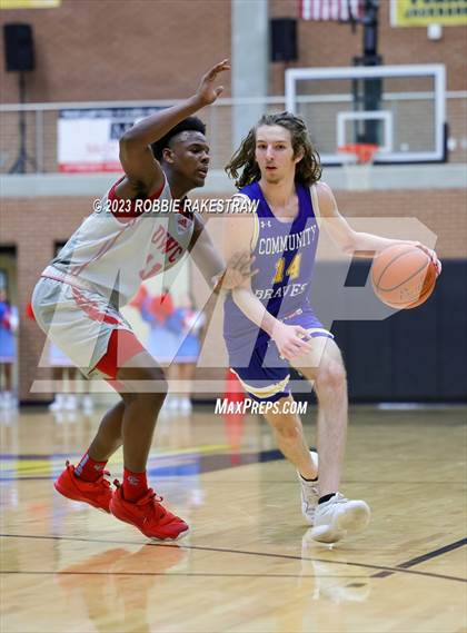Thumbnail 1 in Carter vs. Community (UIL 4A Bi-District Playoff) photogallery.