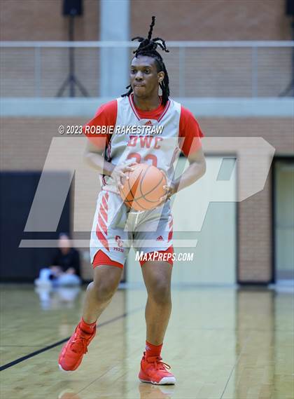 Thumbnail 2 in Carter vs. Community (UIL 4A Bi-District Playoff) photogallery.