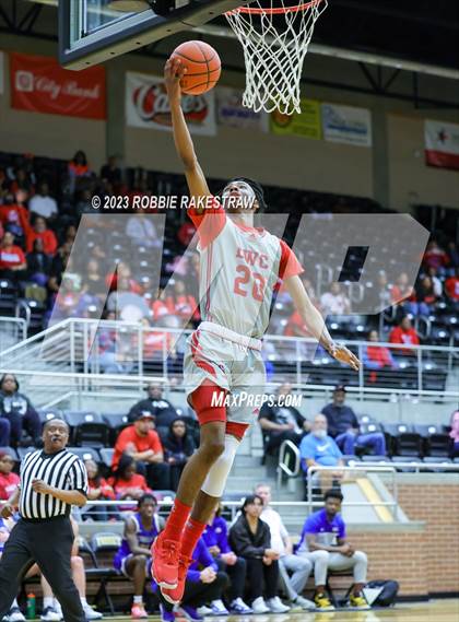 Thumbnail 2 in Carter vs. Community (UIL 4A Bi-District Playoff) photogallery.