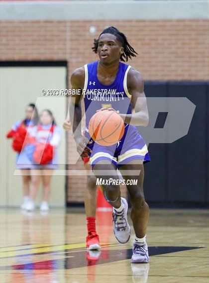Thumbnail 3 in Carter vs. Community (UIL 4A Bi-District Playoff) photogallery.