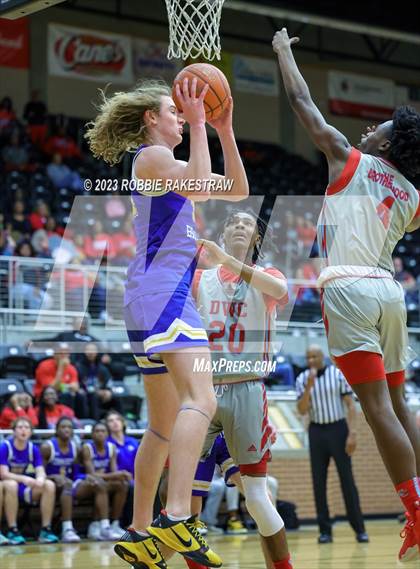 Thumbnail 1 in Carter vs. Community (UIL 4A Bi-District Playoff) photogallery.