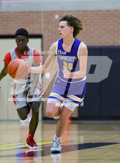 Thumbnail 1 in Carter vs. Community (UIL 4A Bi-District Playoff) photogallery.