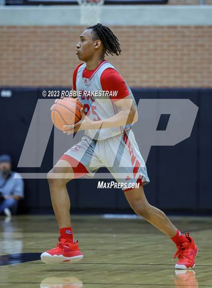 Thumbnail 2 in Carter vs. Community (UIL 4A Bi-District Playoff) photogallery.
