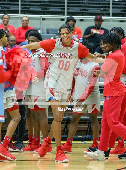 Thumbnail 3 in Carter vs. Community (UIL 4A Bi-District Playoff) photogallery.