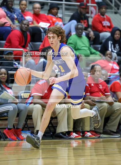 Thumbnail 3 in Carter vs. Community (UIL 4A Bi-District Playoff) photogallery.