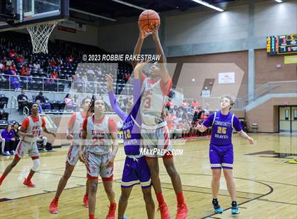 Thumbnail 3 in Carter vs. Community (UIL 4A Bi-District Playoff) photogallery.