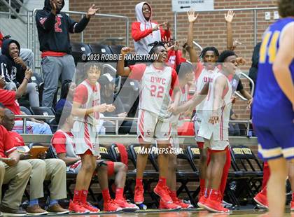 Thumbnail 2 in Carter vs. Community (UIL 4A Bi-District Playoff) photogallery.