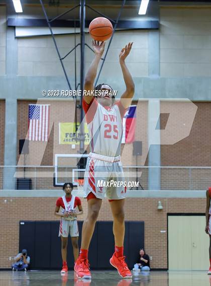 Thumbnail 1 in Carter vs. Community (UIL 4A Bi-District Playoff) photogallery.
