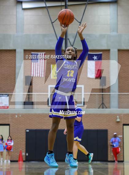 Thumbnail 2 in Carter vs. Community (UIL 4A Bi-District Playoff) photogallery.