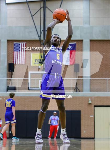 Thumbnail 2 in Carter vs. Community (UIL 4A Bi-District Playoff) photogallery.