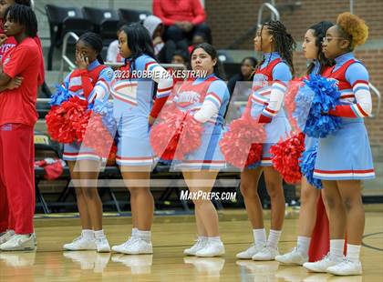 Thumbnail 1 in Carter vs. Community (UIL 4A Bi-District Playoff) photogallery.