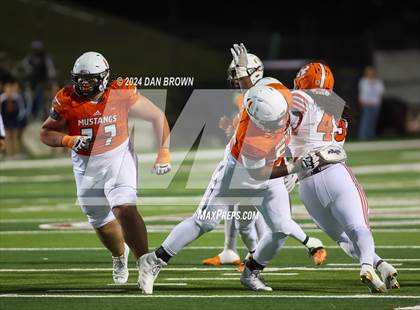 Thumbnail 1 in Rockwall vs Sachse (UIL Football 6A D1 Bi-District Playoff) photogallery.