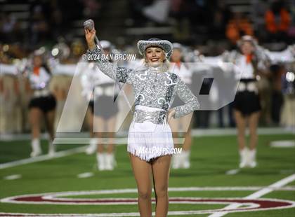 Thumbnail 2 in Rockwall vs Sachse (UIL Football 6A D1 Bi-District Playoff) photogallery.