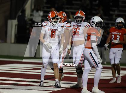 Thumbnail 2 in Rockwall vs Sachse (UIL Football 6A D1 Bi-District Playoff) photogallery.