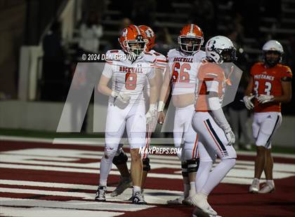 Thumbnail 3 in Rockwall vs Sachse (UIL Football 6A D1 Bi-District Playoff) photogallery.