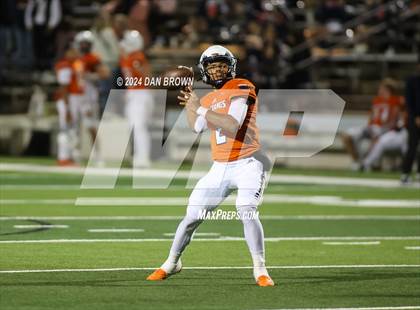 Thumbnail 1 in Rockwall vs Sachse (UIL Football 6A D1 Bi-District Playoff) photogallery.