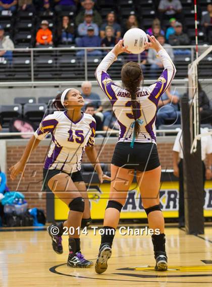 Thumbnail 3 in Farmersville vs. Edgewood photogallery.
