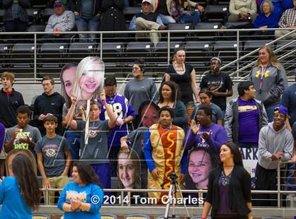 Thumbnail 3 in Farmersville vs. Edgewood photogallery.