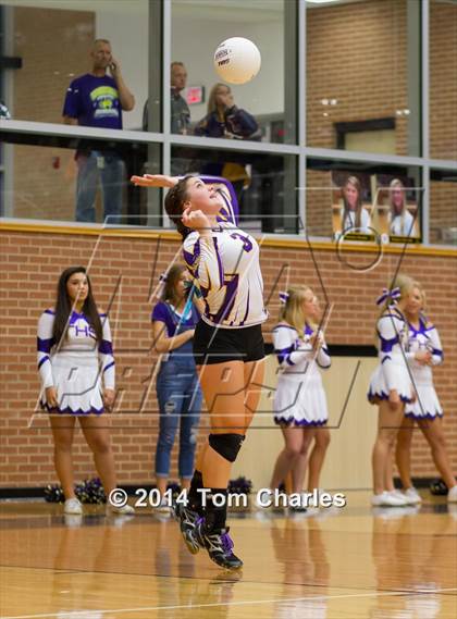 Thumbnail 1 in Farmersville vs. Edgewood photogallery.