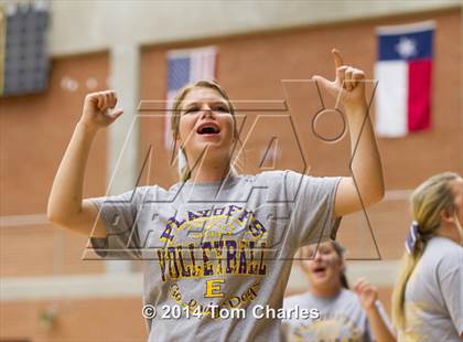 Thumbnail 2 in Farmersville vs. Edgewood photogallery.