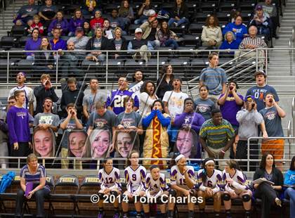 Thumbnail 2 in Farmersville vs. Edgewood photogallery.