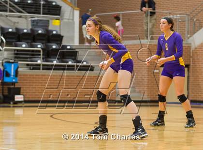 Thumbnail 2 in Farmersville vs. Edgewood photogallery.