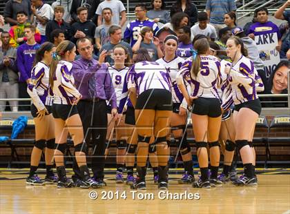 Thumbnail 3 in Farmersville vs. Edgewood photogallery.