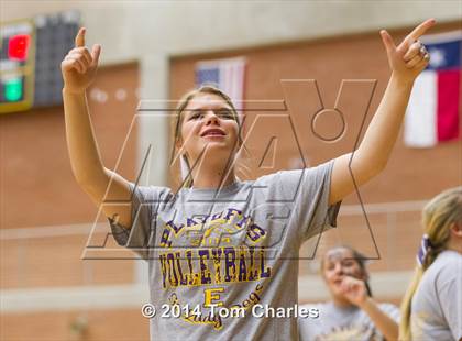 Thumbnail 3 in Farmersville vs. Edgewood photogallery.