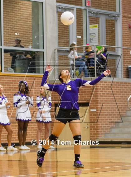 Thumbnail 1 in Farmersville vs. Edgewood photogallery.