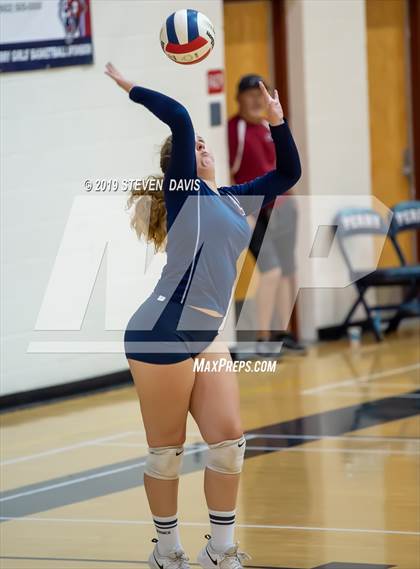 Thumbnail 2 in Perry vs. Valley Vista photogallery.