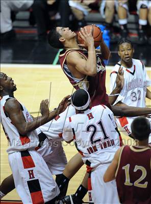 Thumbnail 2 in Hoover vs. Mission Hills (CIF SDS D2 Final) photogallery.