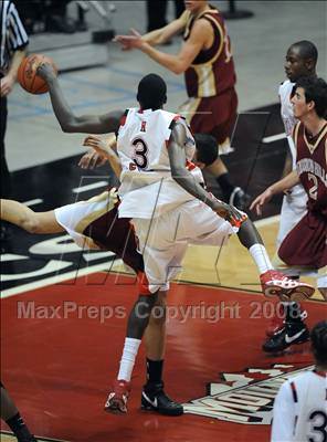 Thumbnail 1 in Hoover vs. Mission Hills (CIF SDS D2 Final) photogallery.