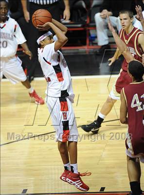 Thumbnail 3 in Hoover vs. Mission Hills (CIF SDS D2 Final) photogallery.