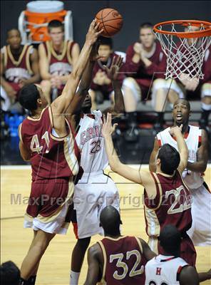 Thumbnail 3 in Hoover vs. Mission Hills (CIF SDS D2 Final) photogallery.