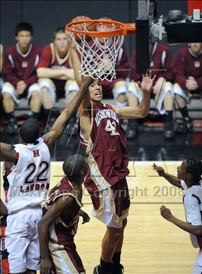 Thumbnail 3 in Hoover vs. Mission Hills (CIF SDS D2 Final) photogallery.