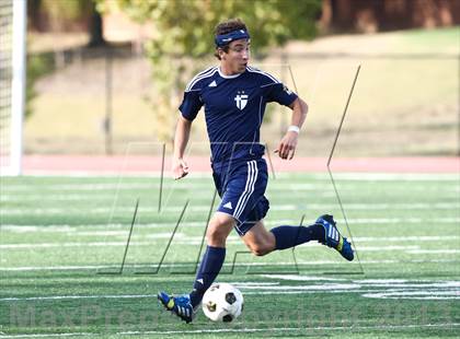 Thumbnail 2 in Aquinas vs. Christian Brothers (Gateway City Soccer Classic) photogallery.