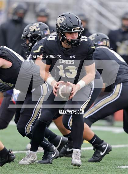 Thumbnail 1 in Farrell @ Southern Columbia Area (PIAA 2A Final) photogallery.