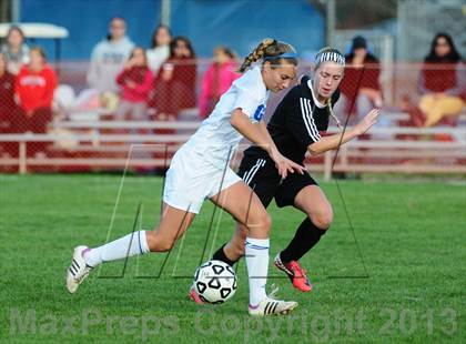 Thumbnail 2 in Fairfield Warde @ Glastonbury (CIAC Class LL 2nd Round) photogallery.