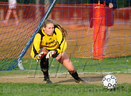 Thumbnail 2 in Fairfield Warde @ Glastonbury (CIAC Class LL 2nd Round) photogallery.