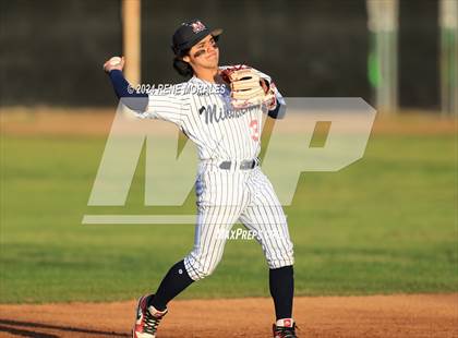 Thumbnail 2 in Glendora vs Maranatha photogallery.
