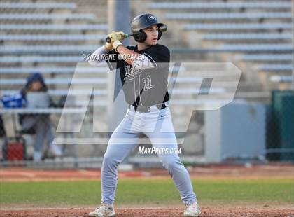Thumbnail 3 in Glendora vs Maranatha photogallery.