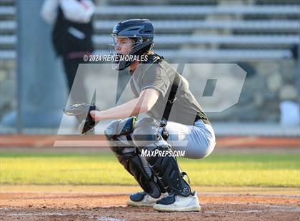 Thumbnail 1 in Glendora vs Maranatha photogallery.