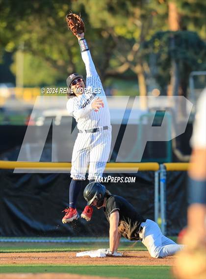 Thumbnail 3 in Glendora vs Maranatha photogallery.