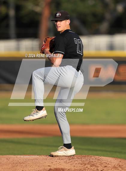 Thumbnail 2 in Glendora vs Maranatha photogallery.
