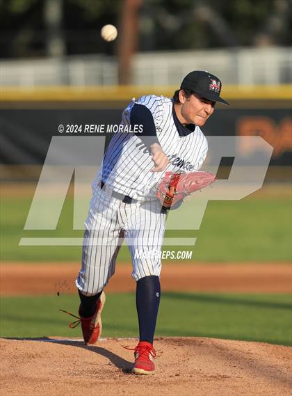 Thumbnail 3 in Glendora vs Maranatha photogallery.