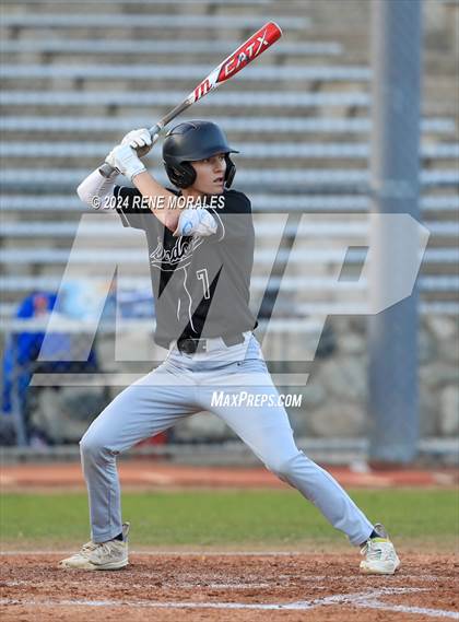 Thumbnail 1 in Glendora vs Maranatha photogallery.